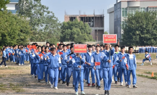 連州市職業(yè)技術(shù)學(xué)校、連州技工學(xué)校舉辦2019年廣播操比賽359.png